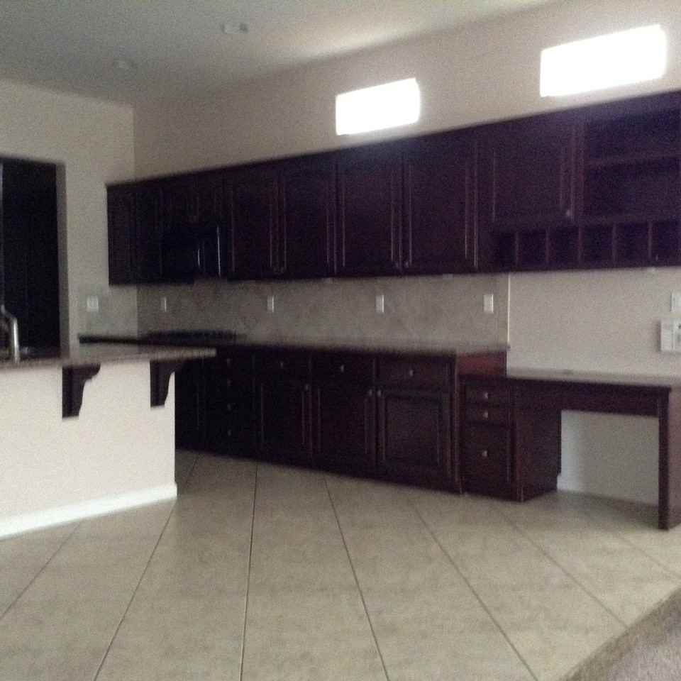 2720 Milano Dr - Photo 3 of 13