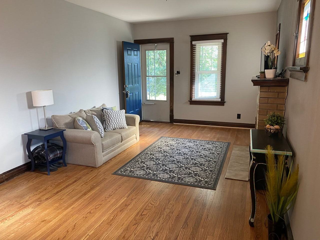 5727 Lansdowne Ave - Photo 5 of 20