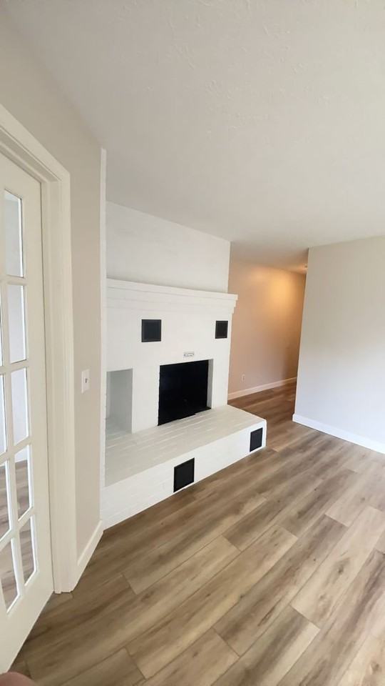 1034 Blue Ridge Dr - Photo 4 of 26