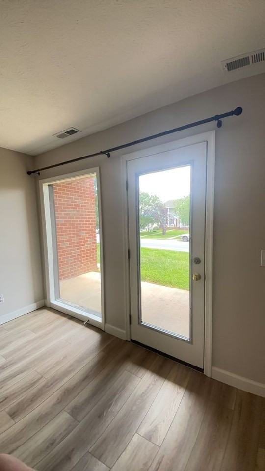 1034 Blue Ridge Dr - Photo 6 of 26