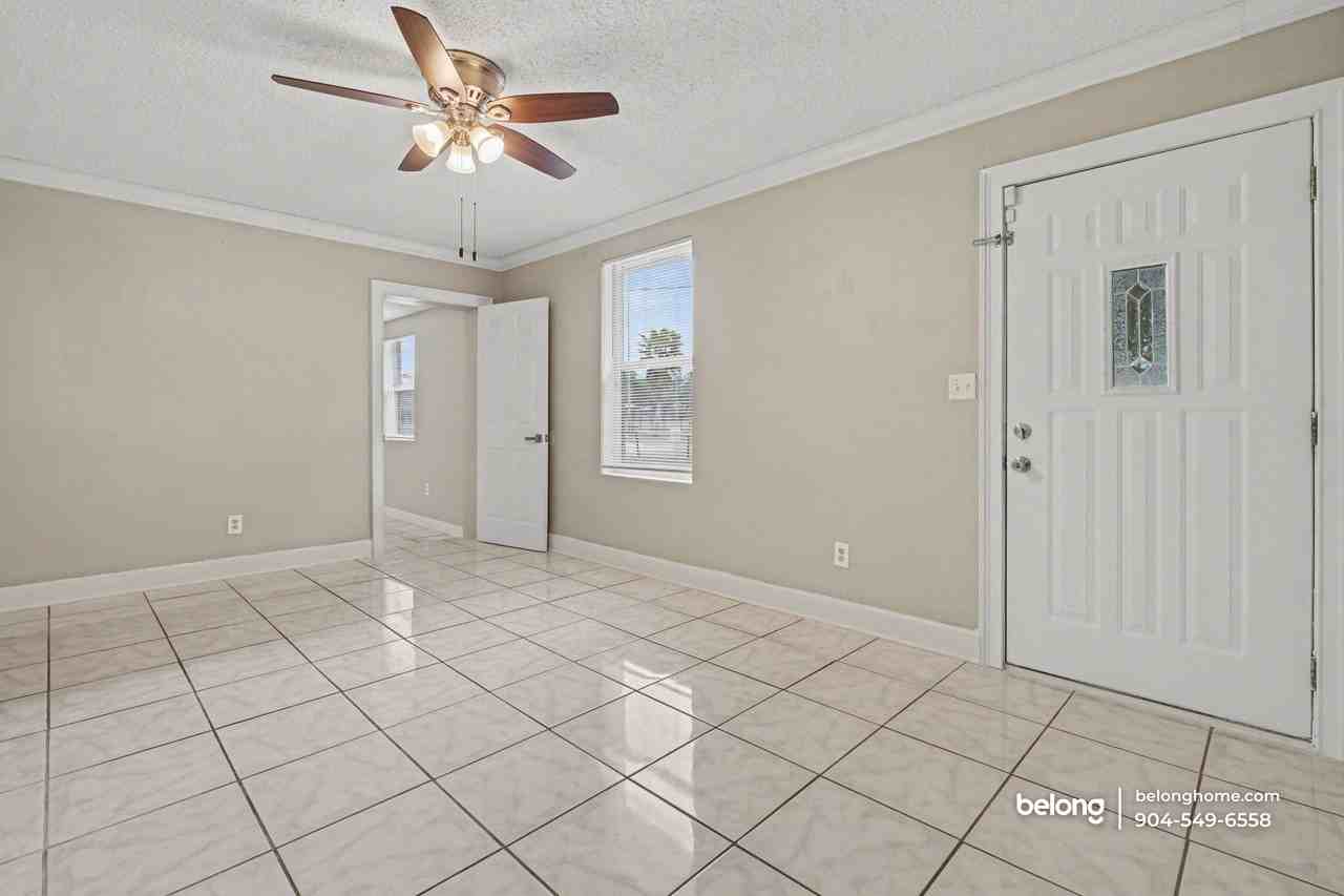 3445 Soutel Dr - Photo 3 of 26