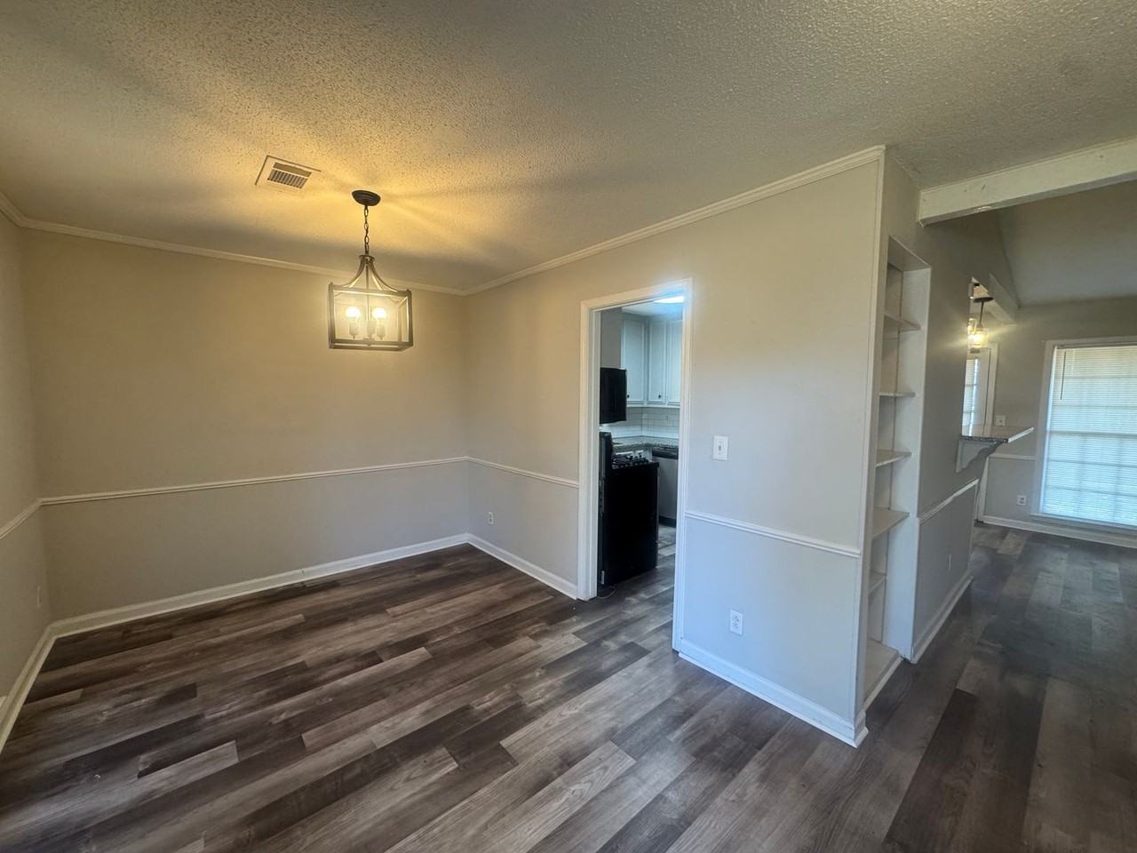 3208 Little John Dr - Photo 2 of 19