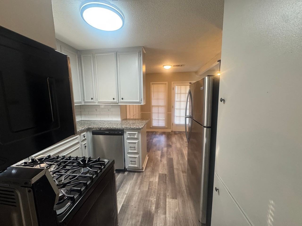 3208 Little John Dr - Photo 4 of 19