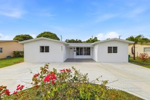 featured image of 2631 Nw 47th Ave