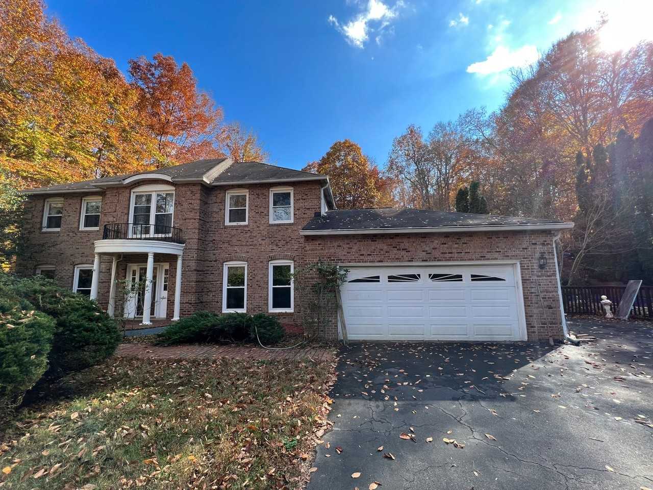 6001 River Forest Dr - Photo 2 of 41