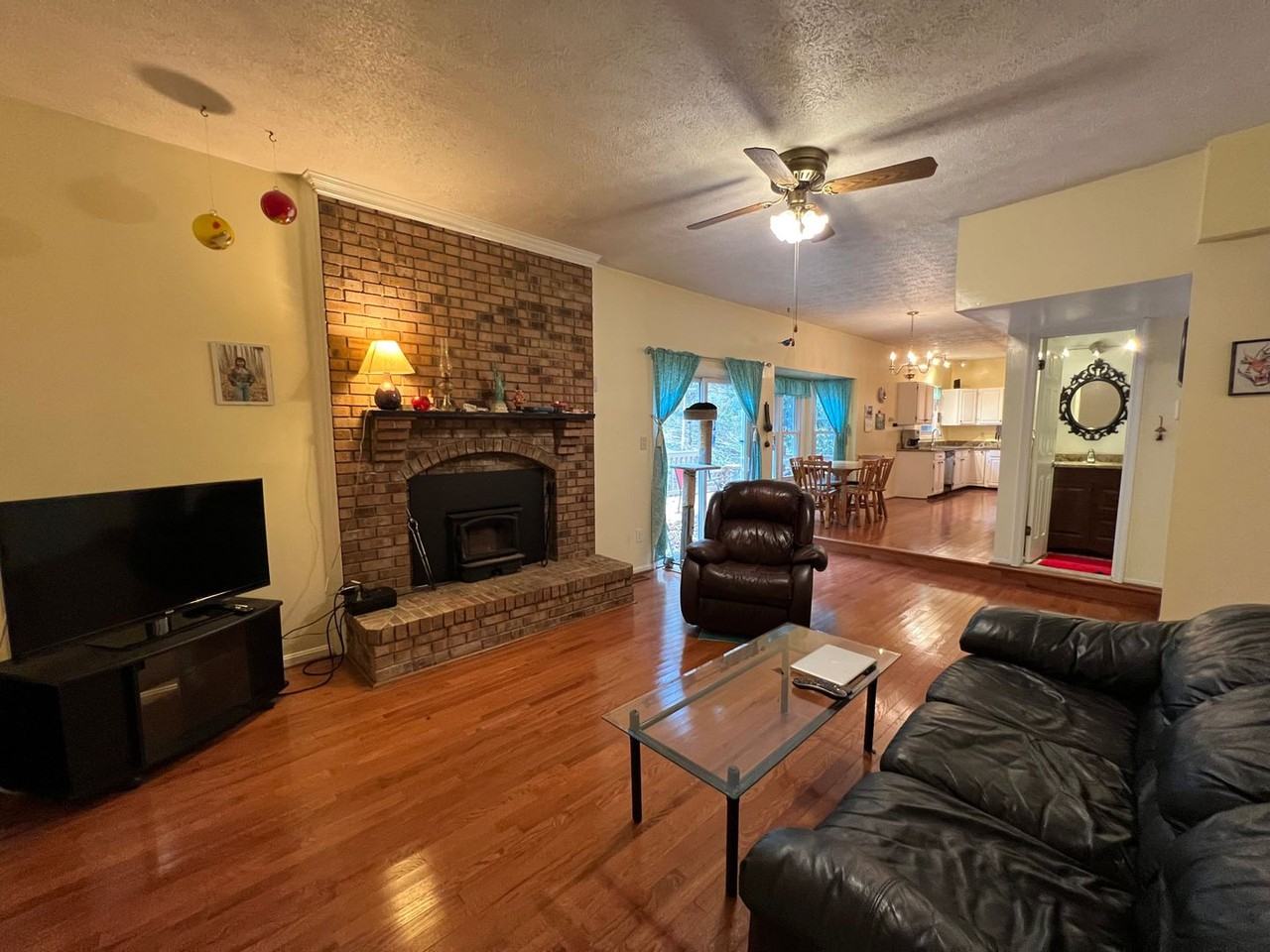 6001 River Forest Dr - Photo 5 of 41