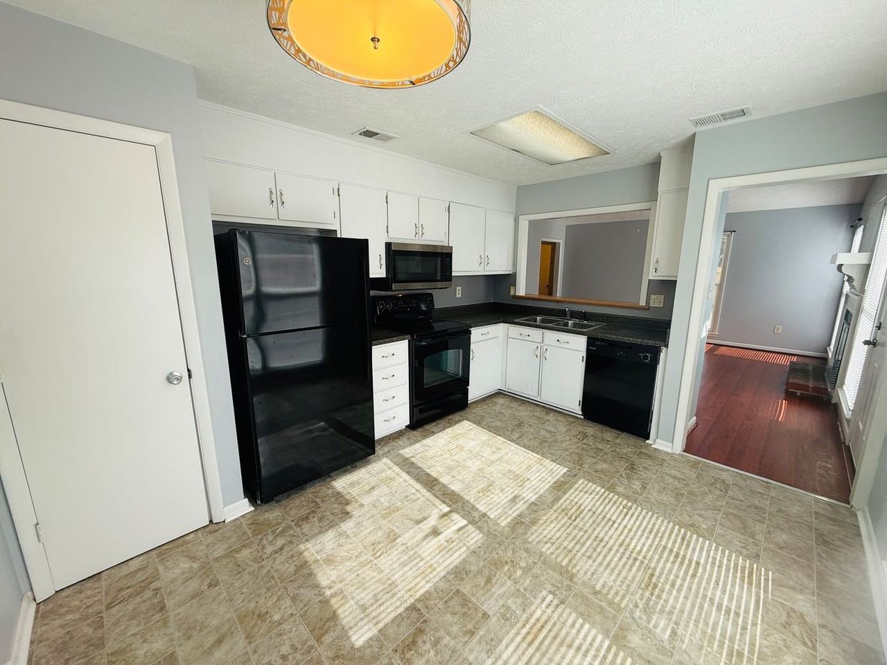 7060 Candlewood Dr - Photo 6 of 15