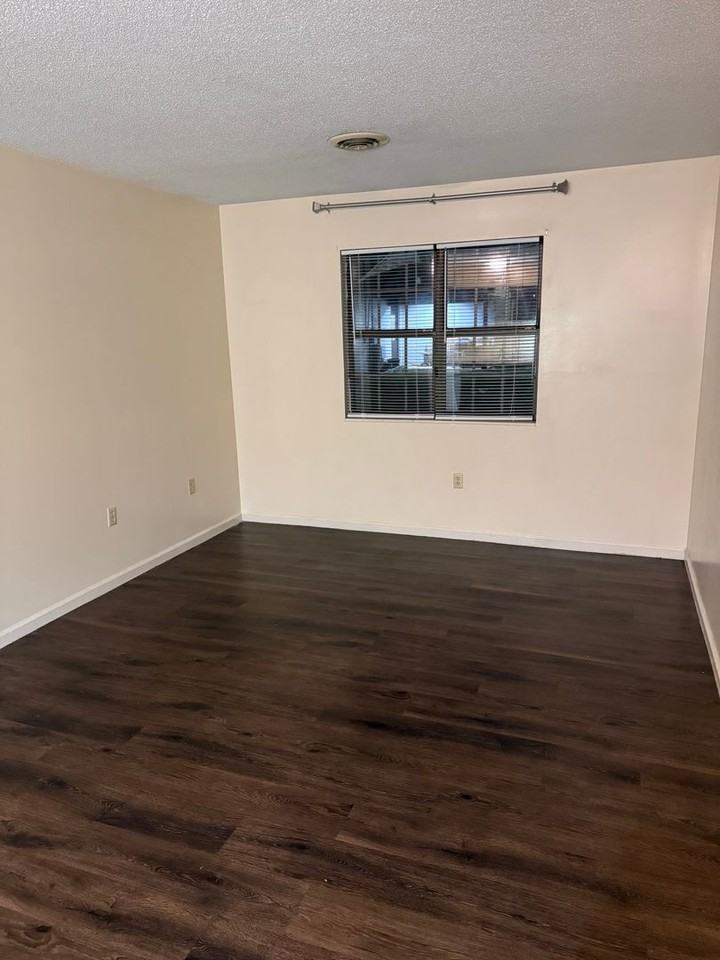 Impeckabel Properties - Photo 3 of 8