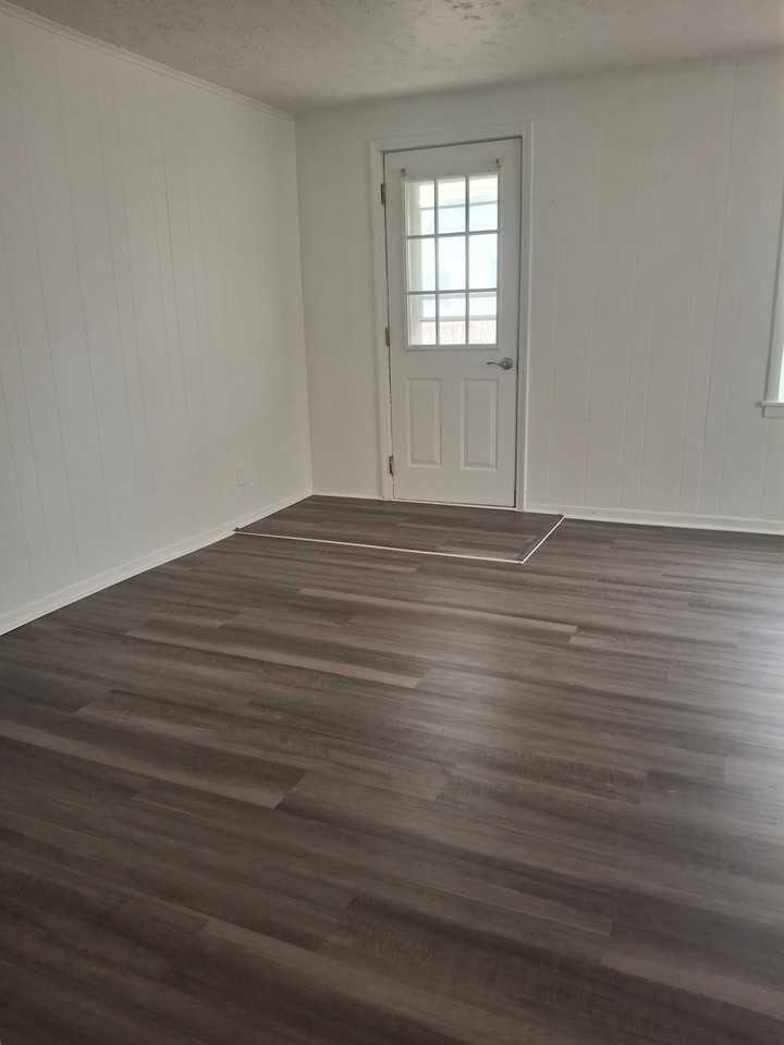 24 Elliott St #1 - Photo 4 of 9