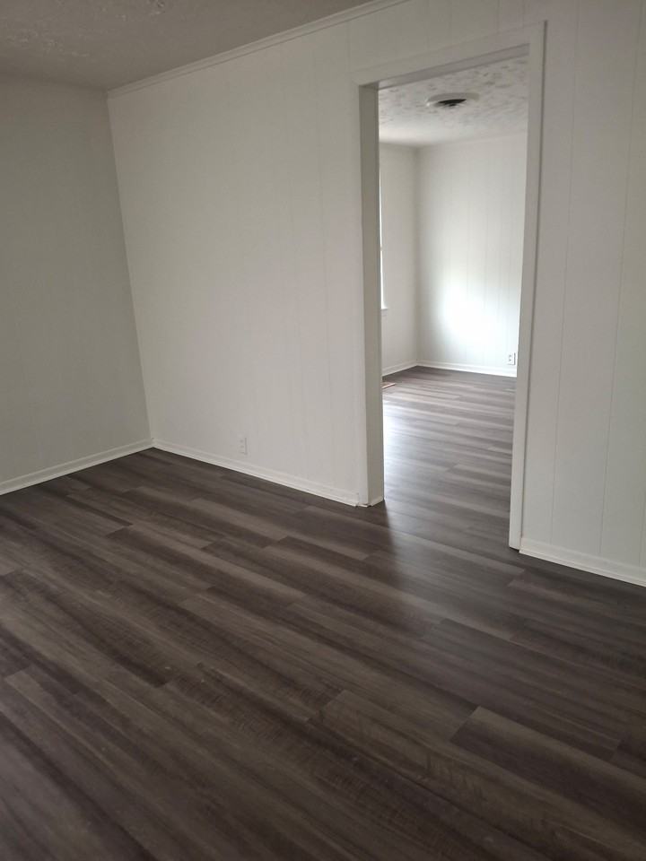 24 Elliott St #1 - Photo 6 of 9