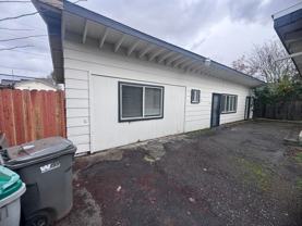 1630 Hughes Cir #B - Photo 1 of 1