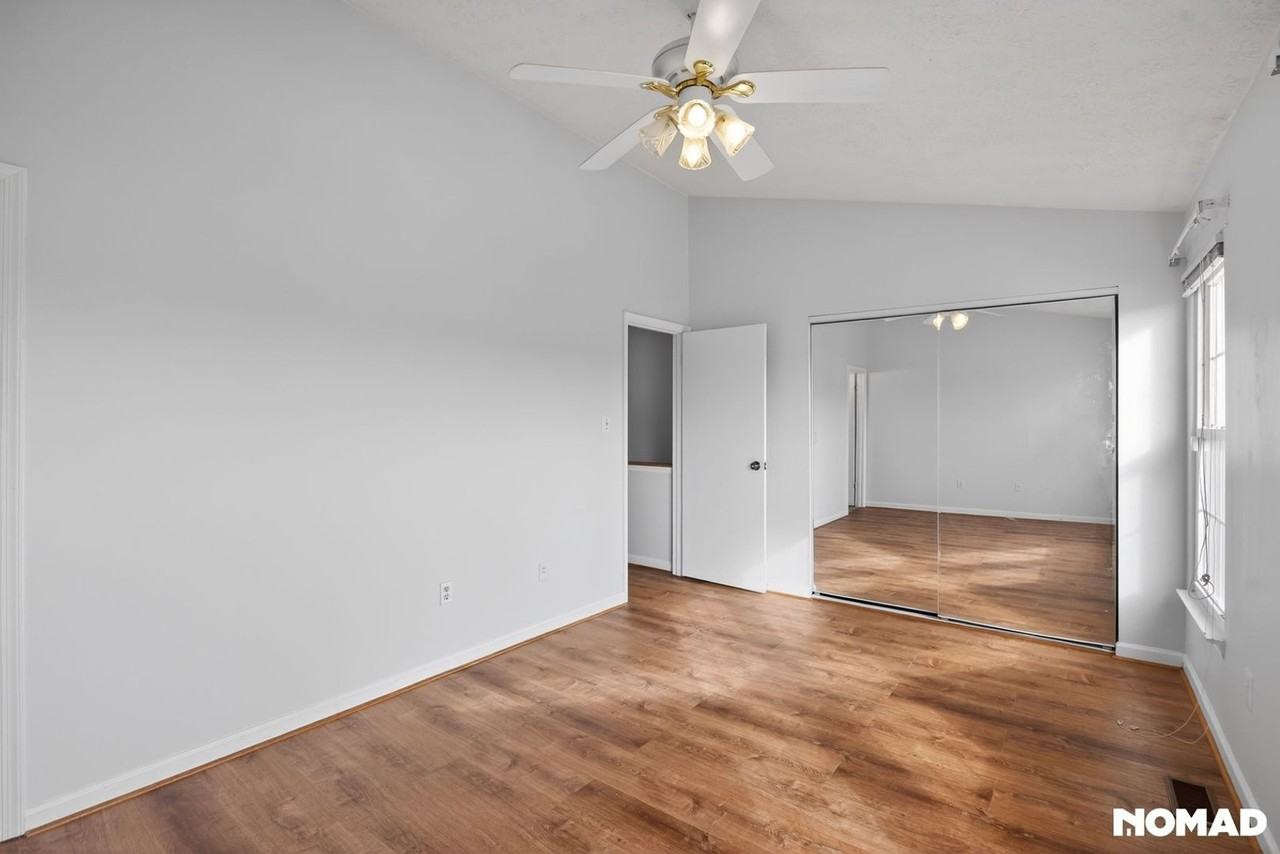 32 Rocky Brook Ct - Photo 4 of 31