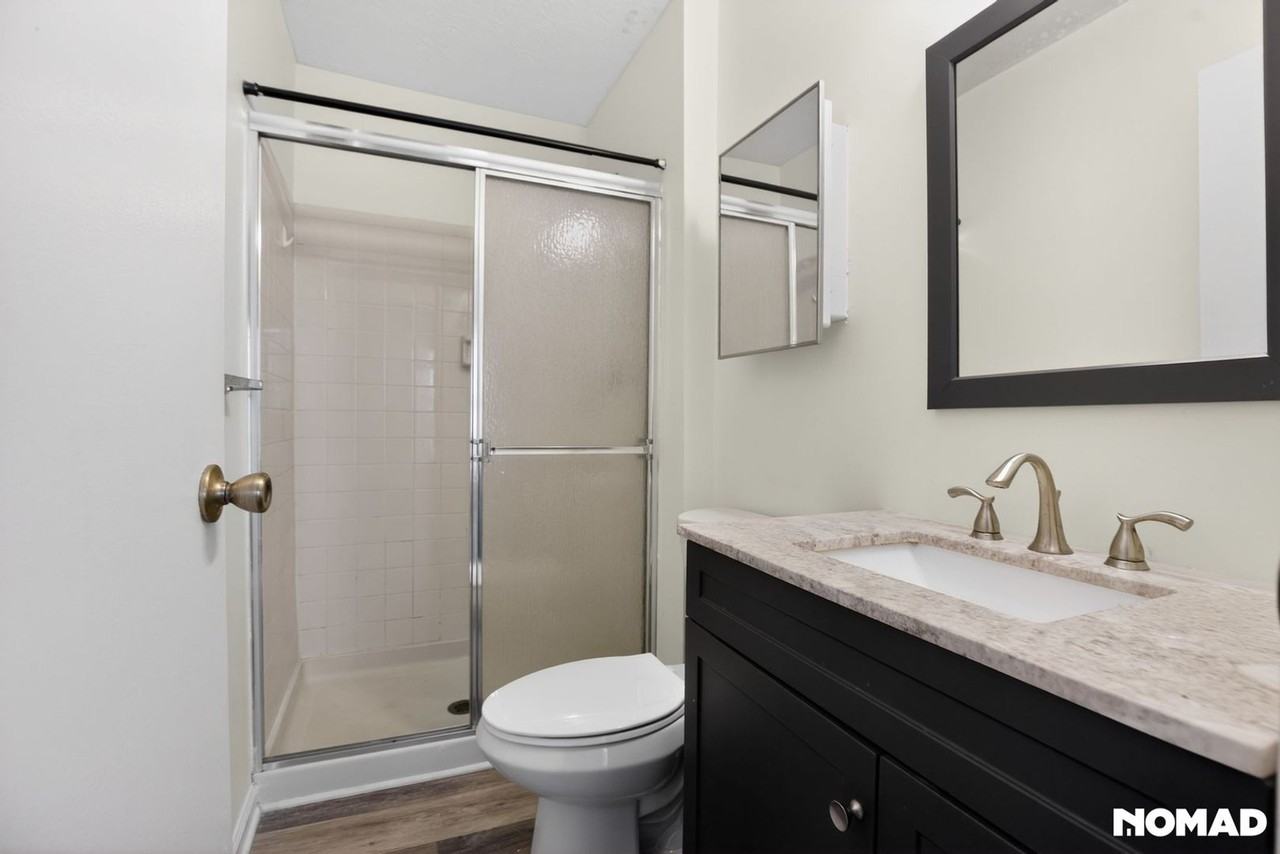 32 Rocky Brook Ct - Photo 7 of 31