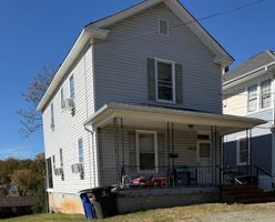 featured image of 1412 W 4th St