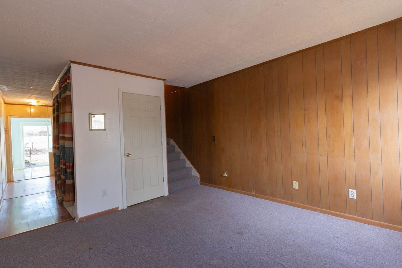 48 Turf Ln - Photo 3 of 21