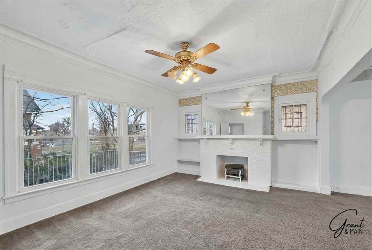 2685 Clairmount St - Photo 3 of 19