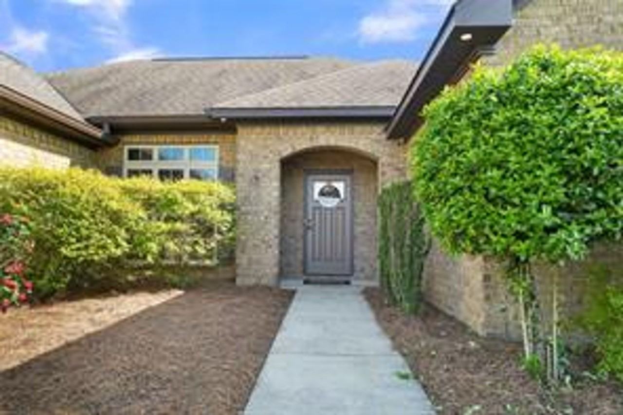 150 Village Ct - Photo 2 of 2