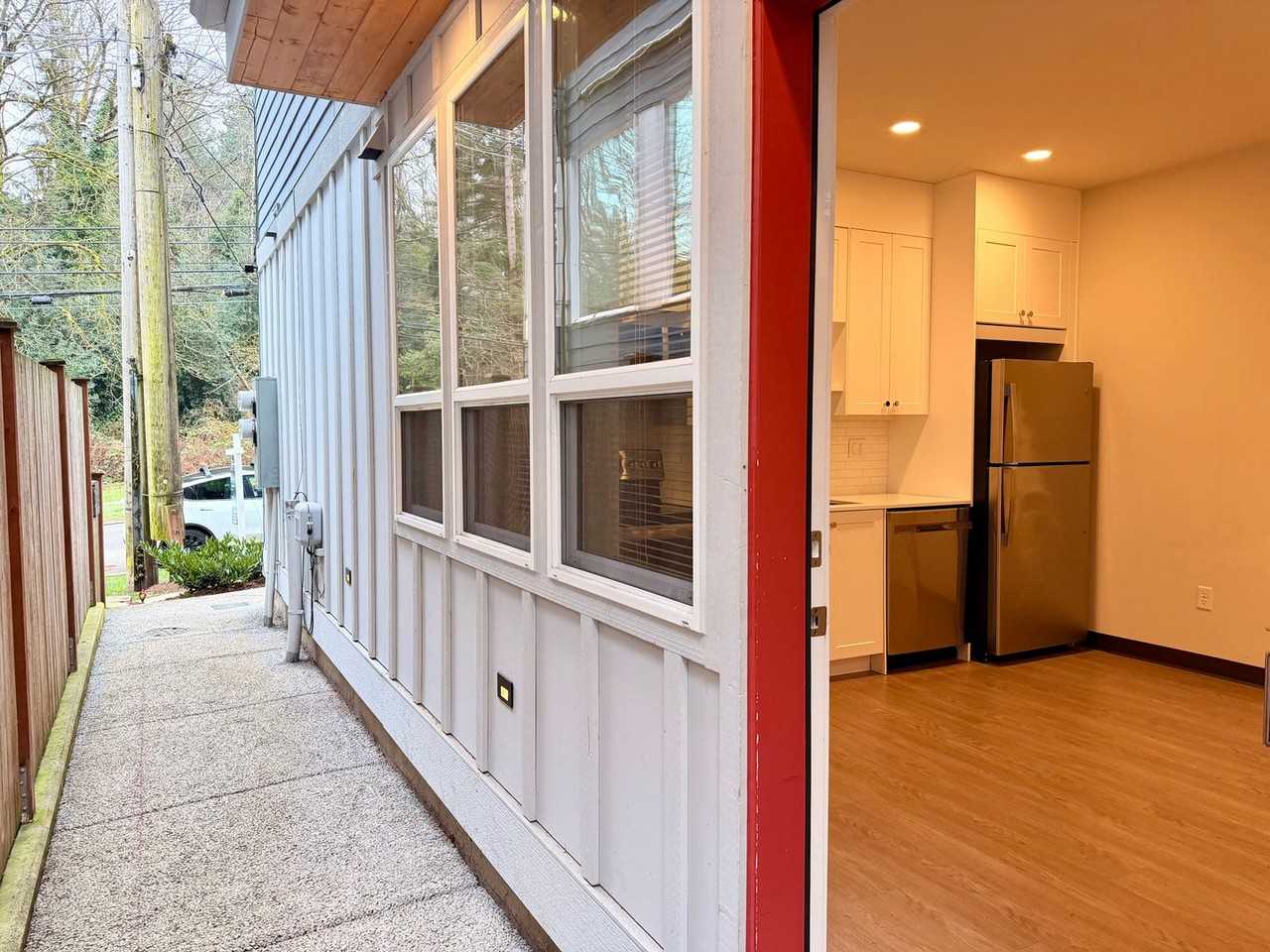 2613 3rd Ave W - Photo 3 of 19