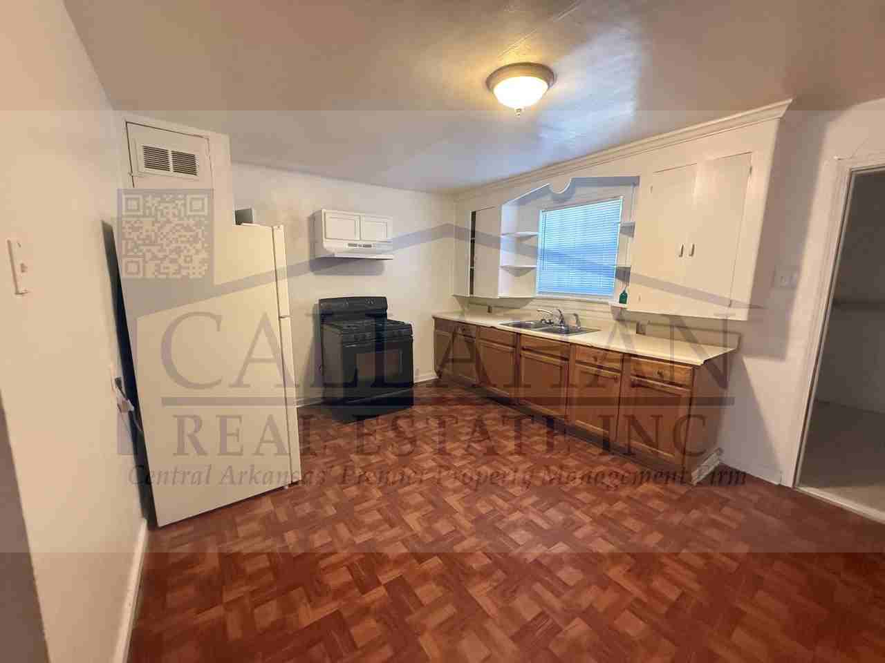 1006 Dennison St - Photo 3 of 11