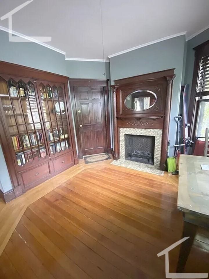 33 Ridgemont St - Photo 3 of 24