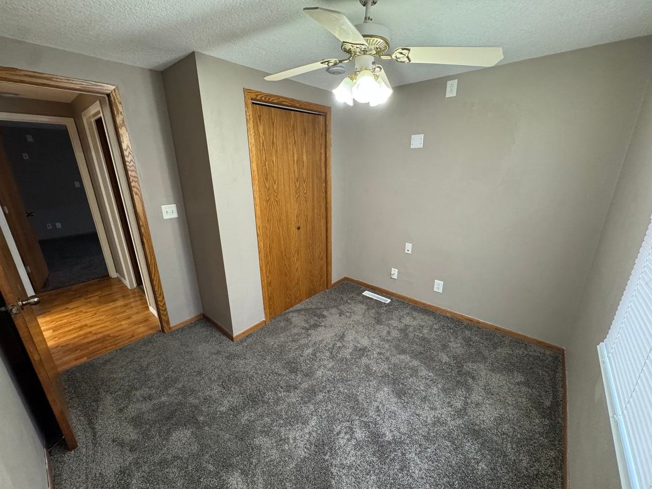 518 S 31st St - Photo 3 of 12