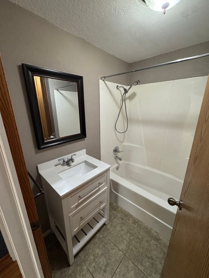 518 S 31st St - Photo 4 of 12