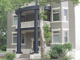featured image of 515 W Hutchinson Ave