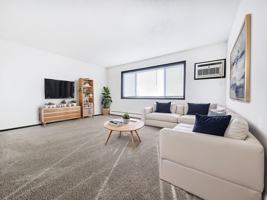 featured image of 904 Thomas Ave