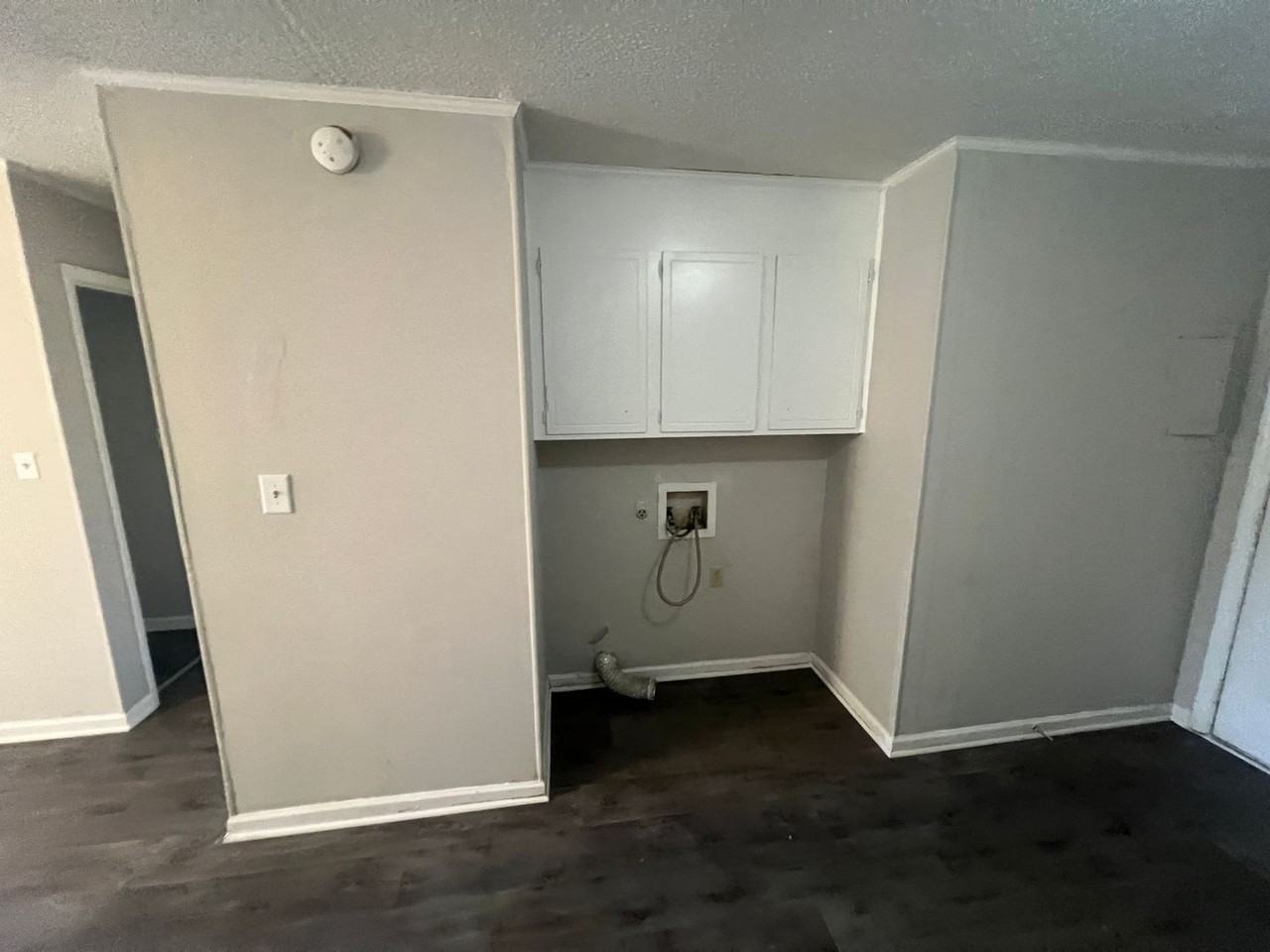 1316 Linwood Rd - Photo 4 of 7