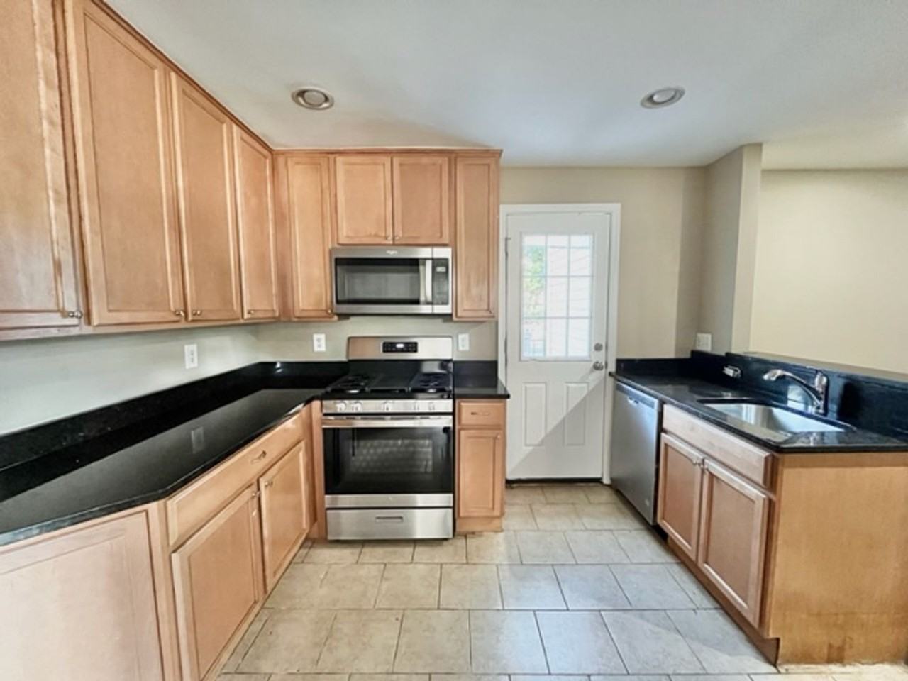 5128 Mangum Rd - Photo 5 of 40