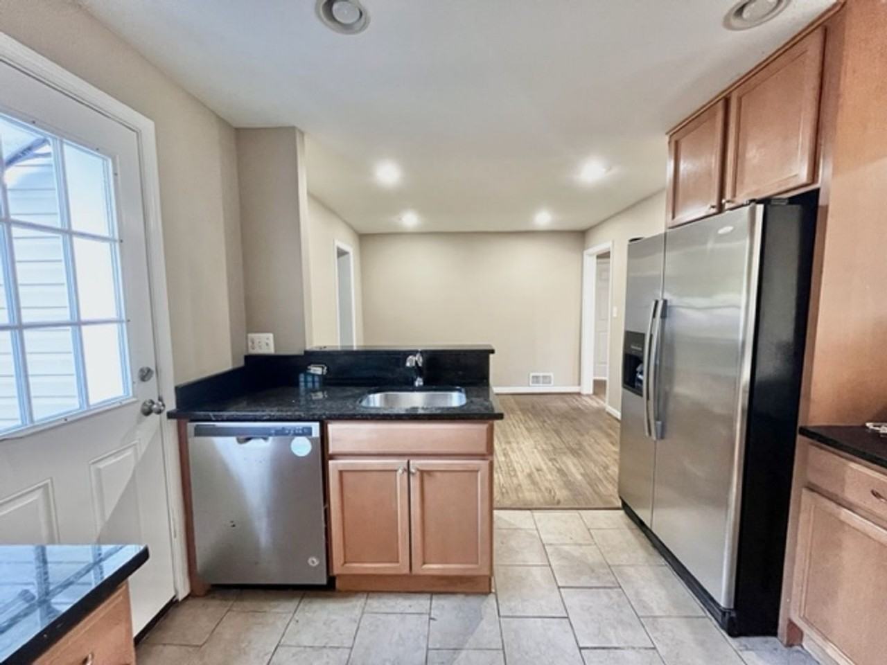 5128 Mangum Rd - Photo 6 of 40