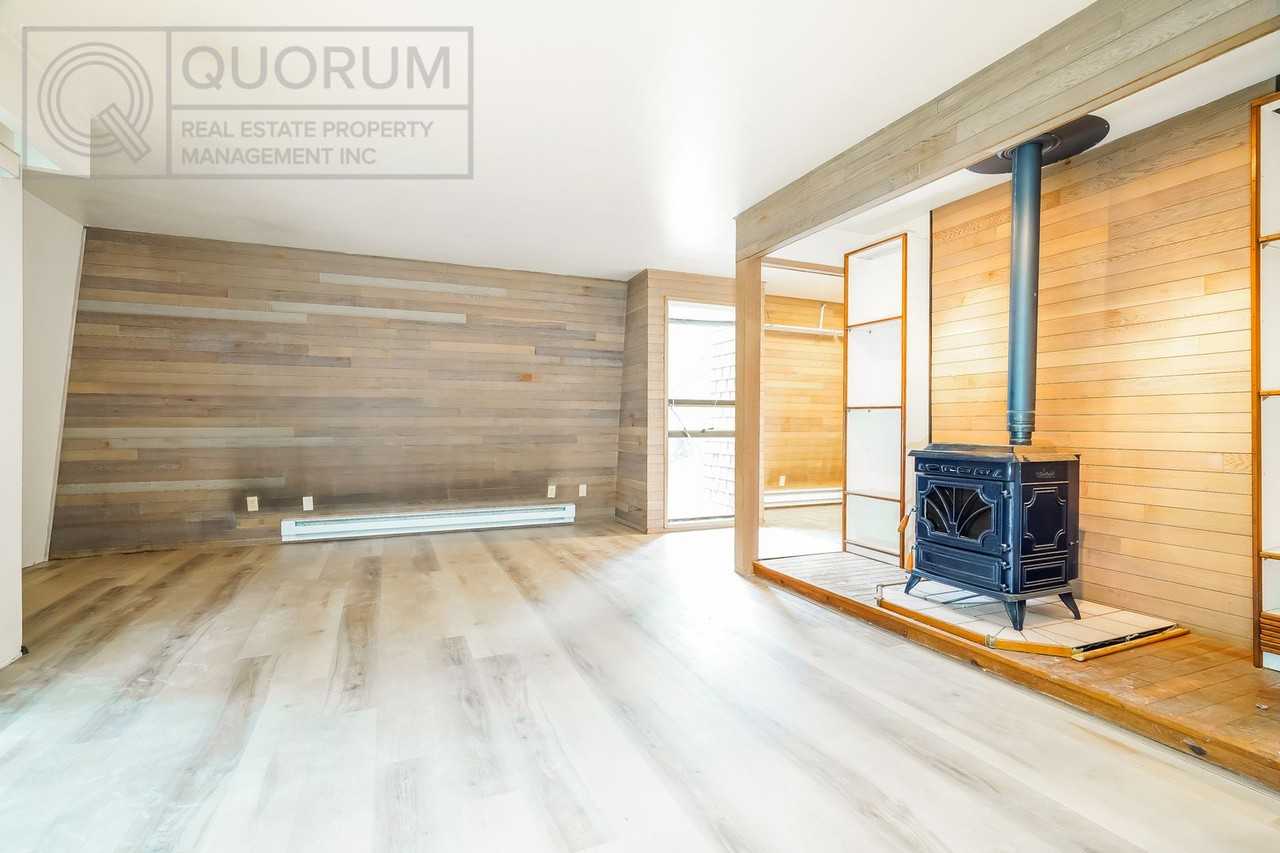 10755 Burke Ave N - Photo 3 of 27