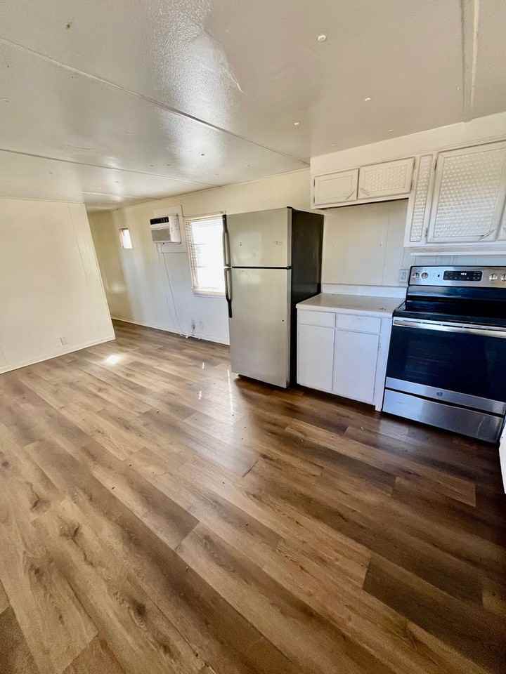 37700 37700 Beth St - Beth St - Photo 2 of 6