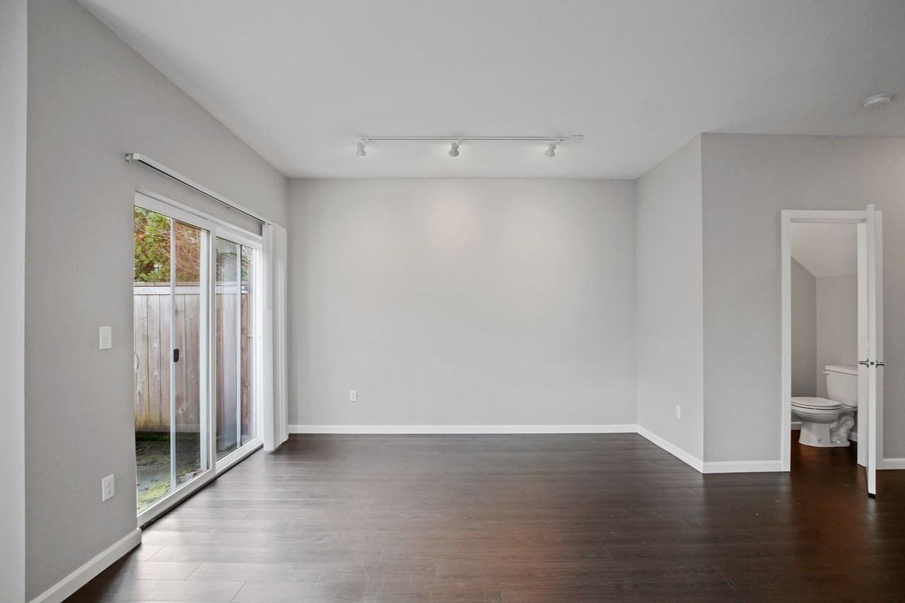 Leaf Apartments - Photo 5 of 37