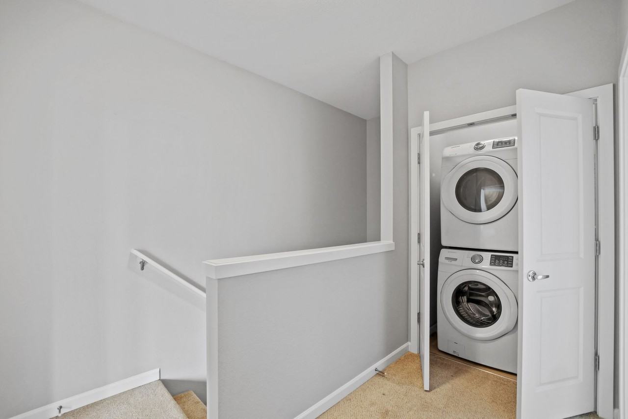 Leaf Apartments - Photo 7 of 37