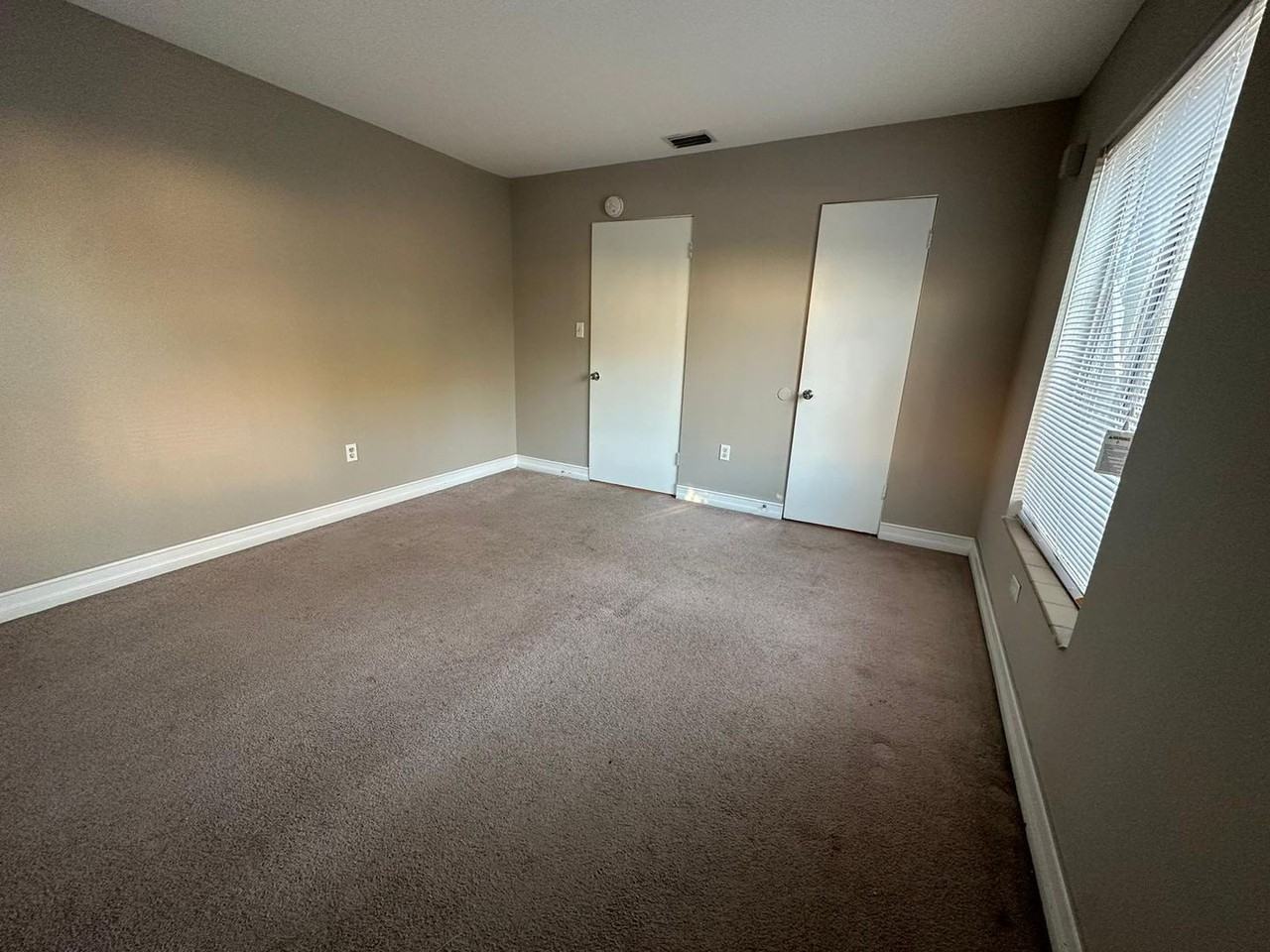 1830 Maravilla Ave #206 - Photo 7 of 23