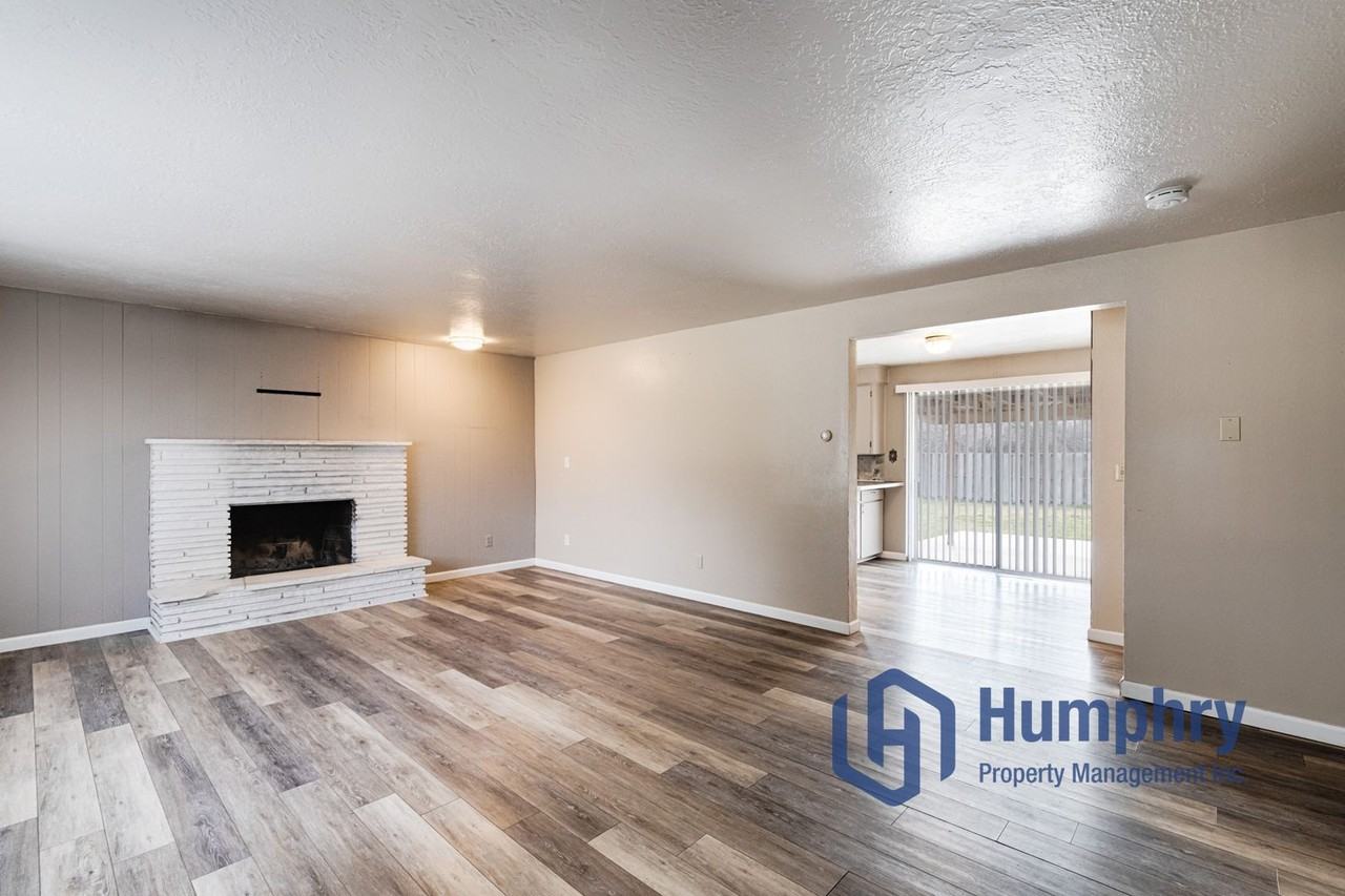 313 Palo Alto Dr - Photo 7 of 29