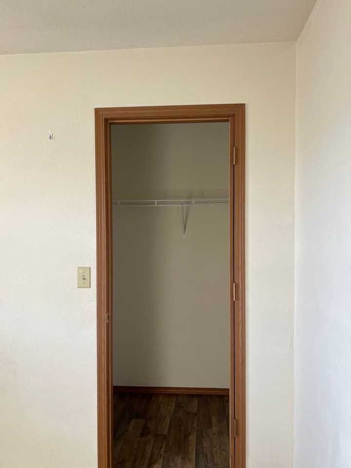 1209 Lake Dr - Photo 7 of 13