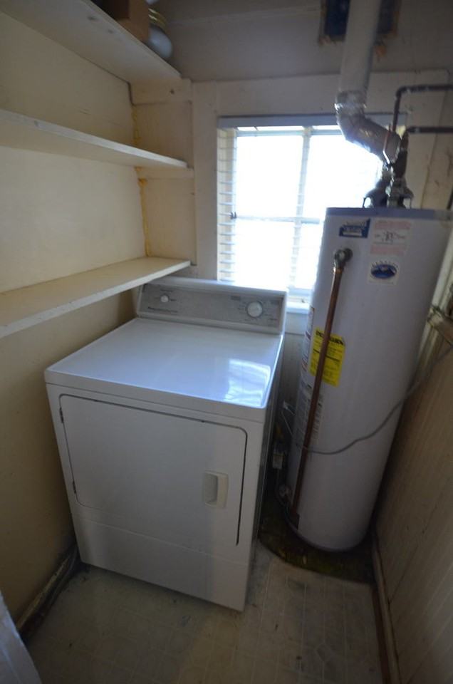 305 Washington Ave - Photo 4 of 13