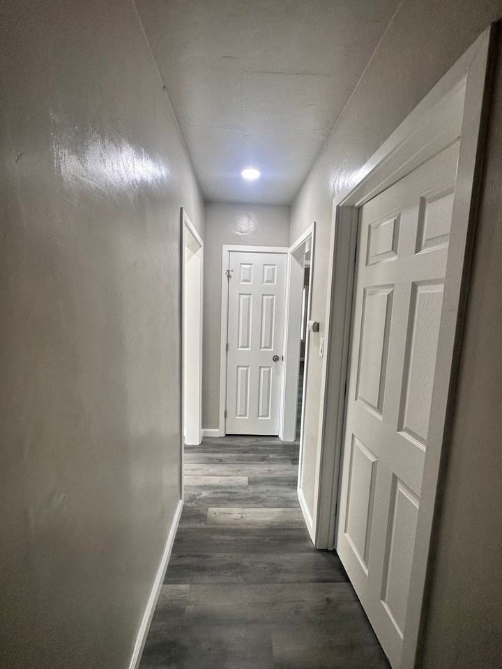 5748 Nina Way - Photo 7 of 12