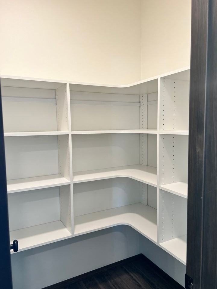 4607 E Leubecher Pl - Photo 4 of 14