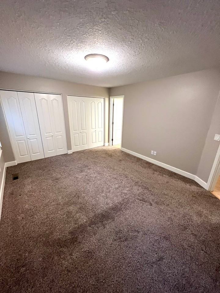 5295 Mac St Se - Photo 6 of 15