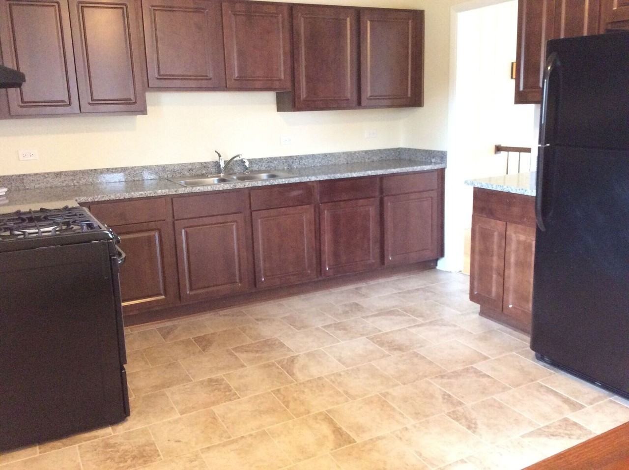 15001 Ridgeway Ave - Photo 3 of 16