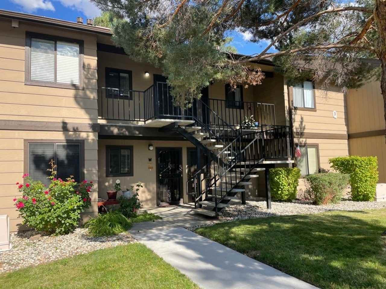 4406 Matich Dr - Photo 2 of 14