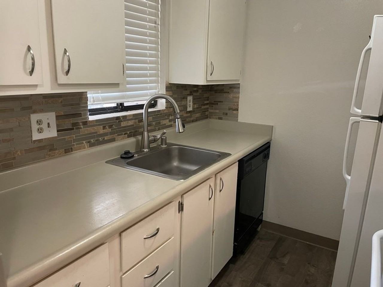 4406 Matich Dr - Photo 5 of 14