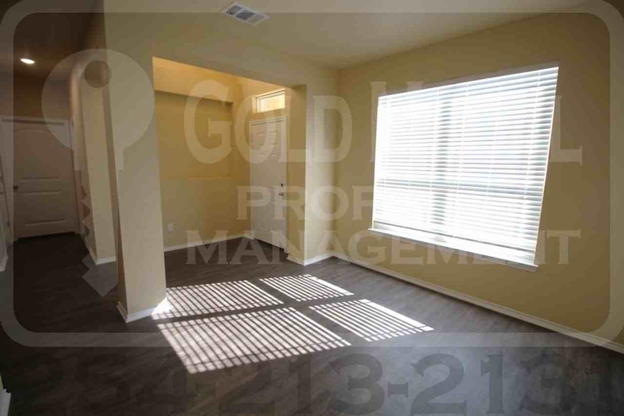 6501 Cassidy Ln - Photo 2 of 50