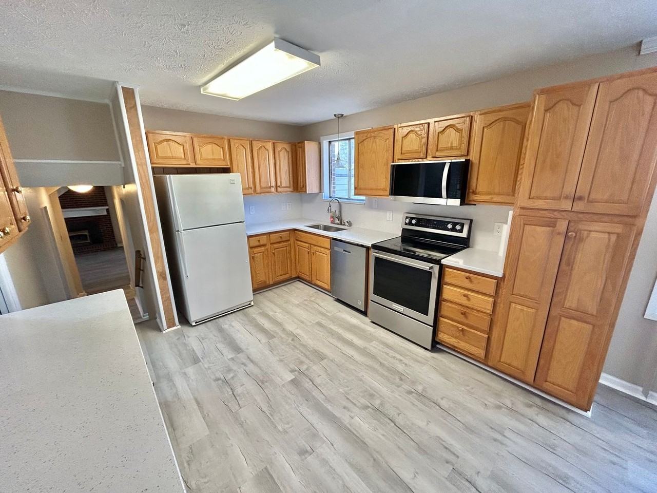 7953 Meadow Dr - Photo 5 of 25