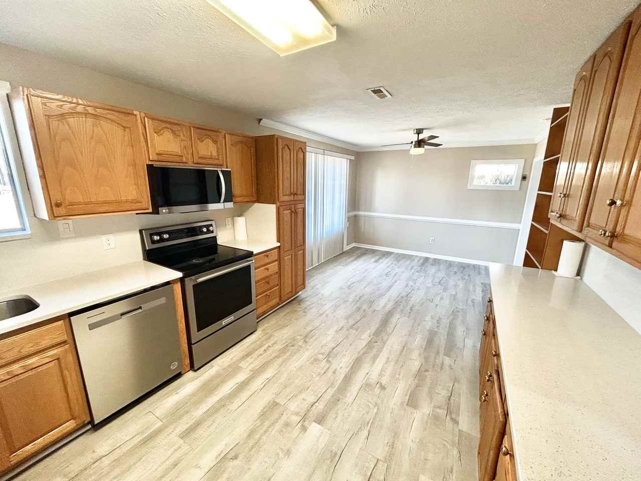 7953 Meadow Dr - Photo 6 of 25