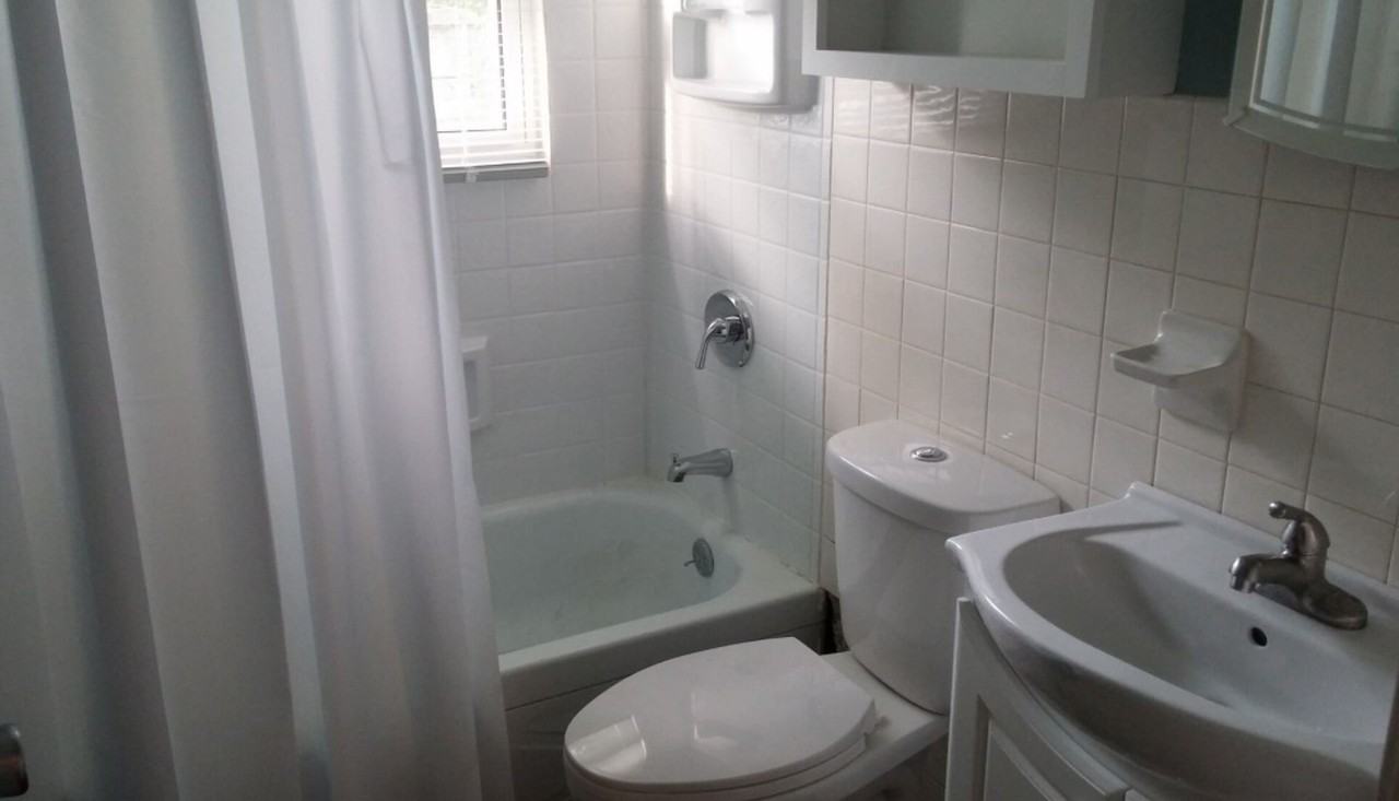 2902 Lawndale Dr - Photo 3 of 4