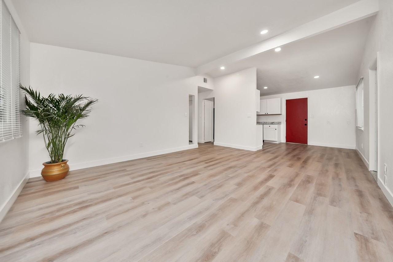 6412 Stoneman Dr - Photo 5 of 7